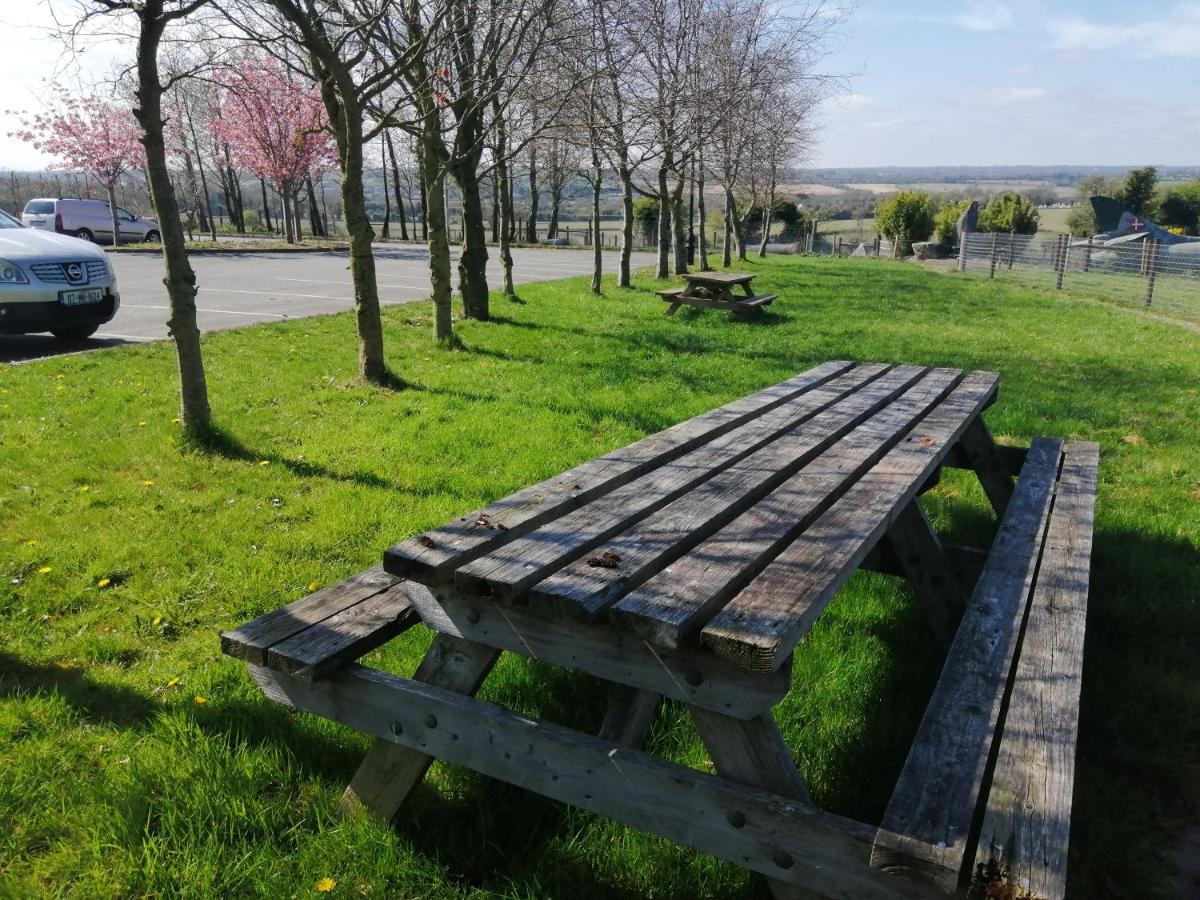 Tara View Apartments Garristown Eksteriør billede